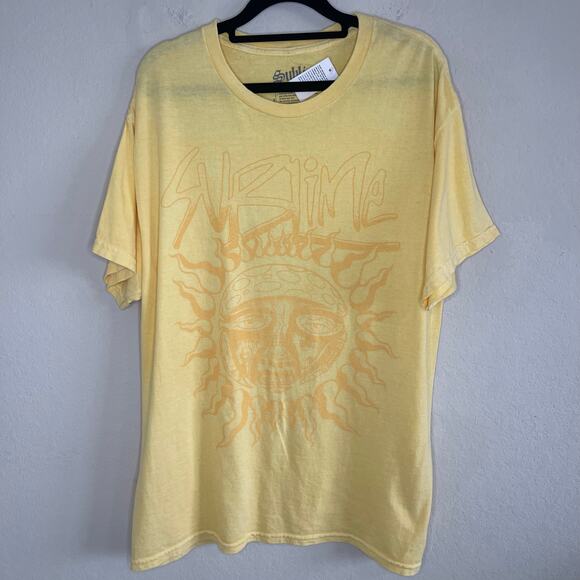 NEW Sublime Mens Graphic Tee Yellow Short Sleeve T-Shirt Top - Size L - Picture 1 of 4